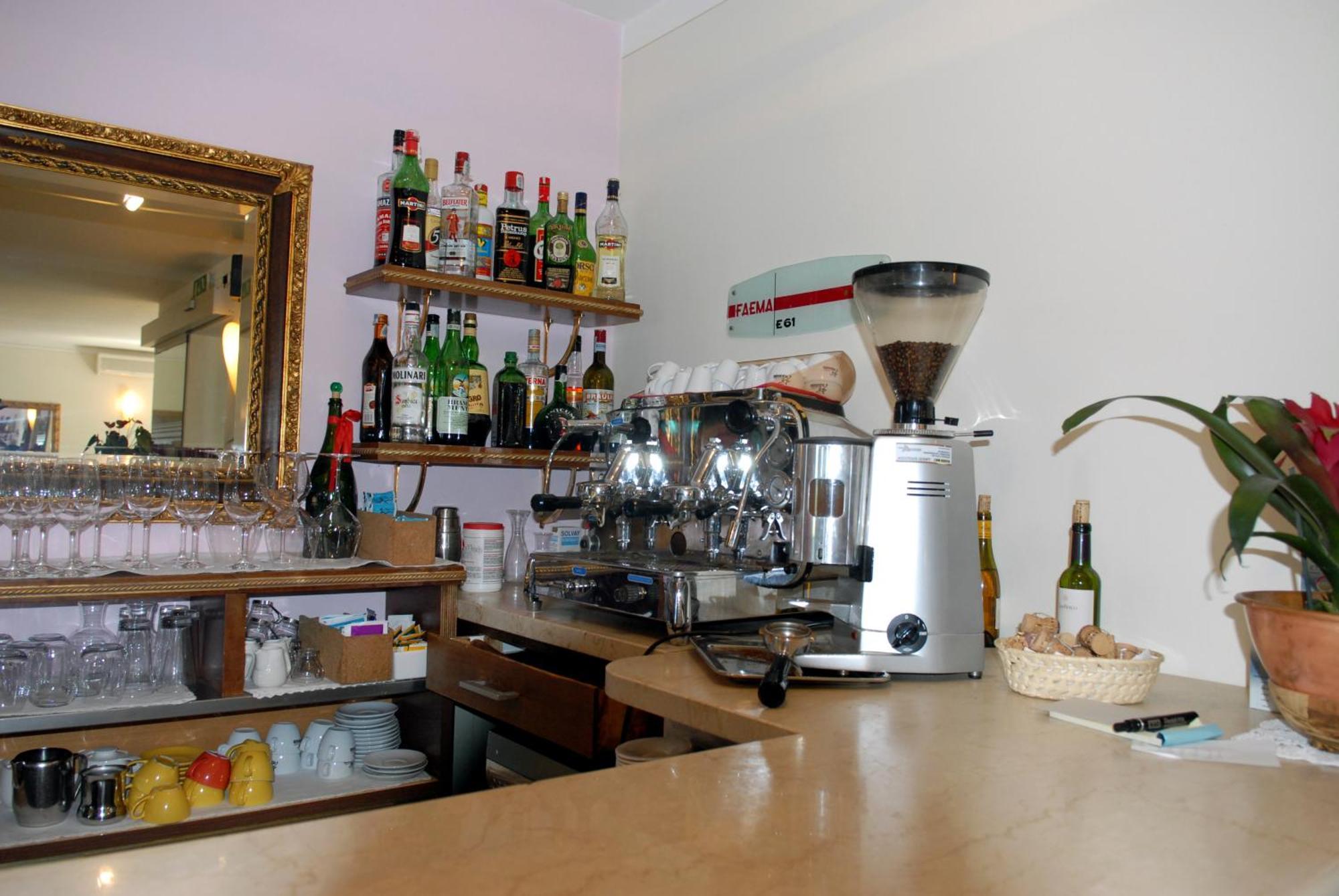 Locanda Da Vittorio Manerba del Garda Ngoại thất bức ảnh
