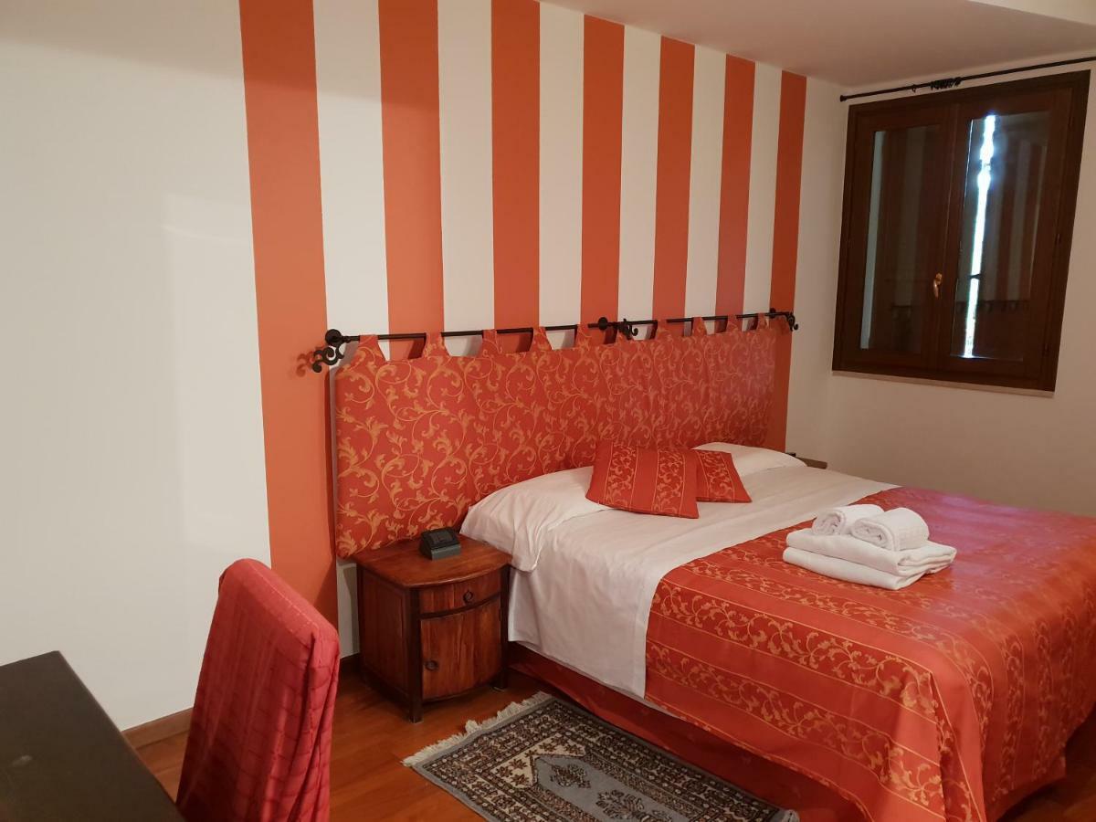 Locanda Da Vittorio Manerba del Garda Ngoại thất bức ảnh